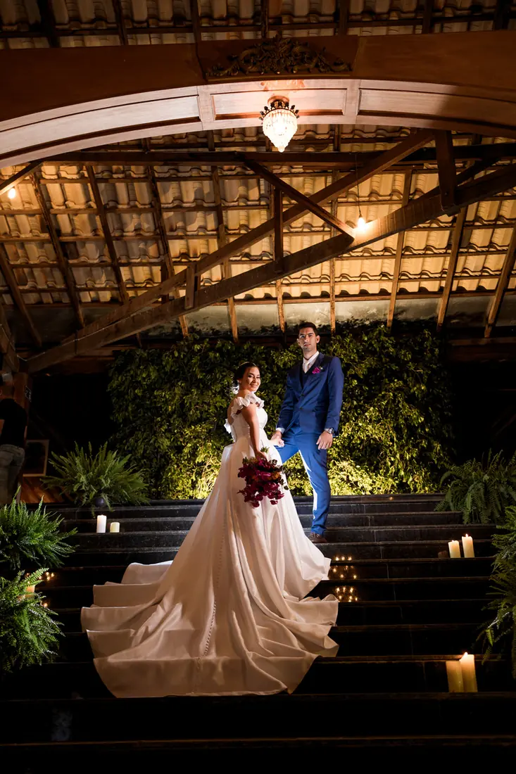 Casal em fotografia noturna